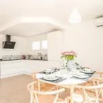 Amazing Home In Marbella With Kitchenette